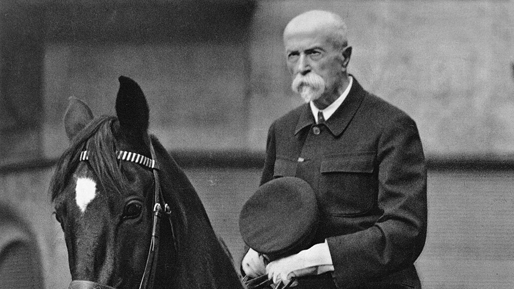 Prezident, nebo král? T. G. Masaryk byl sice demokraticky zvoleným prezidentem,...