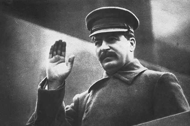 Zemřel Stalin. Bojte se všichni! Mocný, moudrý a spravedlivý vládce už světem obávané impérium nespravuje