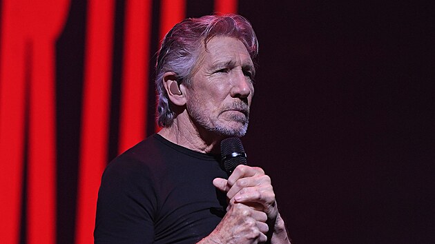 Kdyby se Roger Waters drel kytary, bylo by vechno v poádku. Bohuel se chápe...