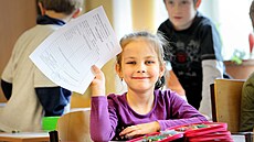 Soumrak známek. V budoucnu se prv�áci jedni�ek na vysv�d�ení...