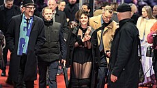 Předsedkyně poroty. Americká herečka Kristen Stewartová na červeném koberci...