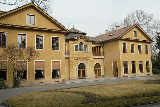 Takzvaný dome�ek stojící v Královské zahrad� byl postaven pro E. Bene�e.