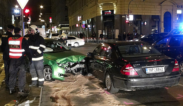 Nejrizikovější české křižovatky. Kde řidiči nejčastěji riskují a jakých hloupých chyb se dopouštějí?