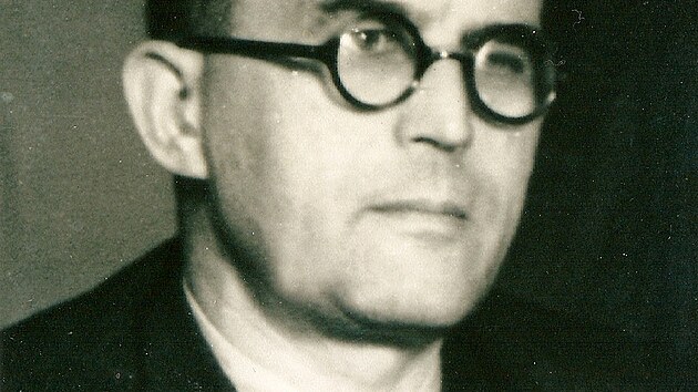 Ztrestali ho nacisté a posléze i komunisté. Josef Veverka byl nejdéle vězněným českým novinářem