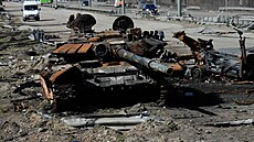 Zničený ruský tank na Ukrajině