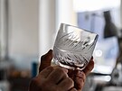 Loni vyhrál Jaroslav Mádle cenu v sout�i Glass Cutting World Cup. Stal se tak...