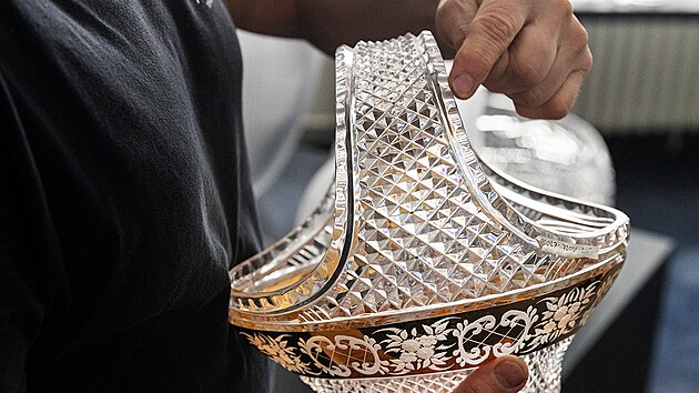 Loni vyhrál Jaroslav Mádle cenu v soutěži Glass Cutting World Cup. Stal se tak mistrem světa své disciplíny. Letos se soutěže, která se tradičně koná ve Světlé nad Sázavou, nezúčastní.
