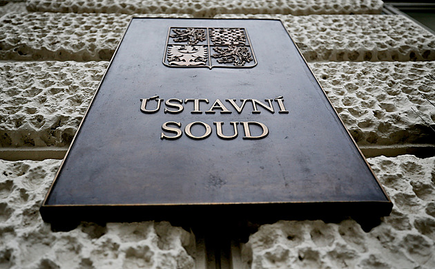 Privatizace Ústavního soudu. Rychetský kazí pověst i svým následovníkům