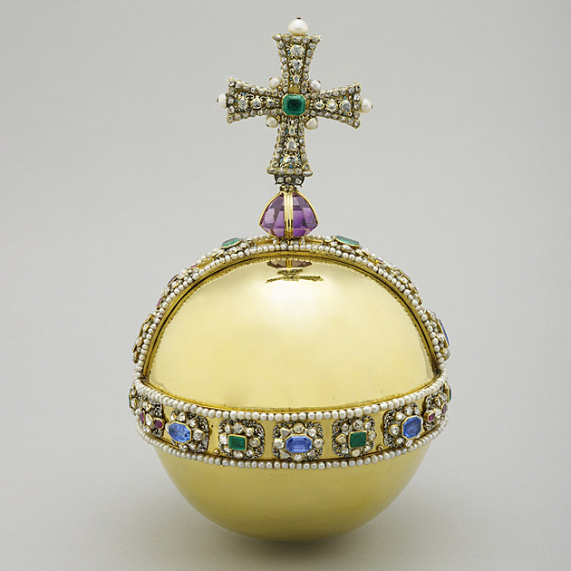 Londýnem se projede nový král. Čím se Karel III. vzpříčil pro korunovaci své zesnulé matce Alžbětě II.?