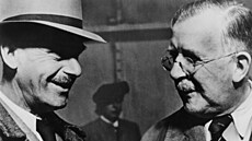 Thomas a Heinrich Mannové na snímku z roku 1940, kdy již oba dorazili do... | na serveru Lidovky.cz | aktuální zprávy