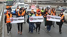 Protestující za omezení rychlosti v hlavním městě. | na serveru Lidovky.cz | aktuální zprávy