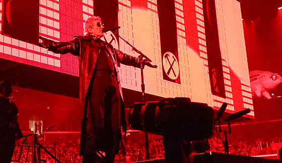 Roger Waters: The Wall - koncert z LA z konce roku 2022.