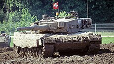 Německý tank Leopard 2 ve švýcarských službách | na serveru Lidovky.cz | aktuální zprávy