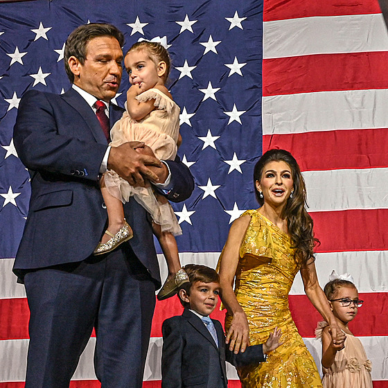 Prvním párem Ameriky? Republikánský kandidát Ron DeSantis vede prezidentskou...