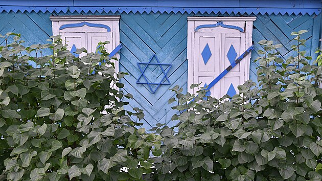 Z židovského Birobidžanu zbyly jen fragmenty. Zde zeď malé synagogy na okraji města.
