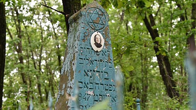 Starý židovský hřbitov připomíná někdejší„zlaté časy“ Birobidžanu.