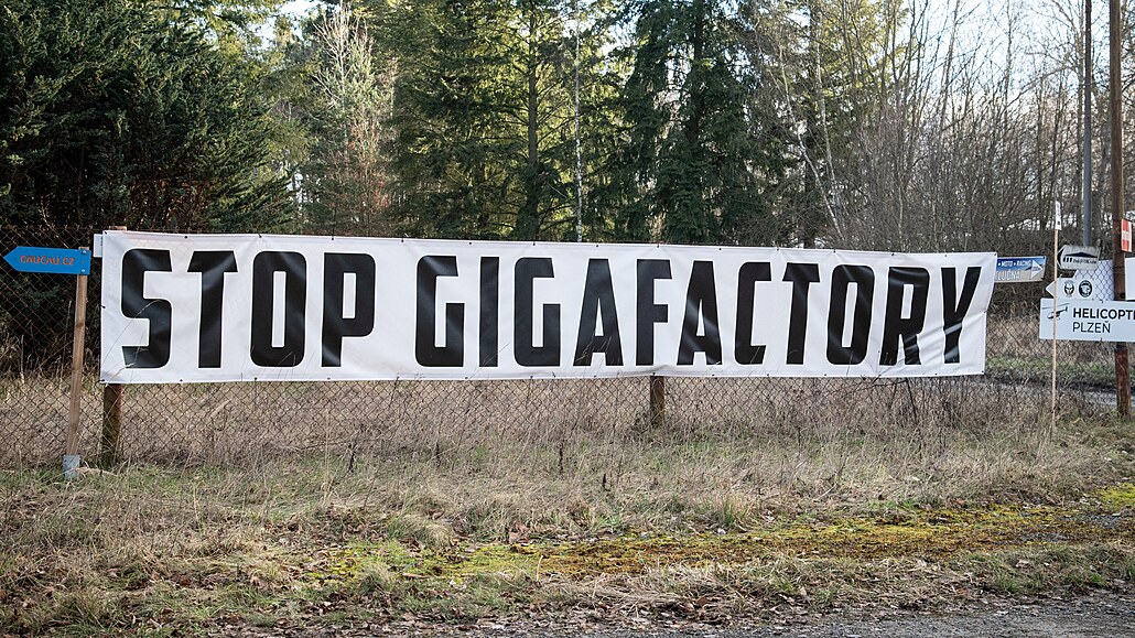 Transparent u letit Lín na Plzesku mluví jasn. Gigafactory tady místní...