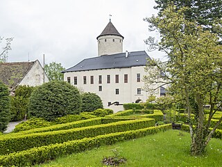 Hradn piknik v anglickm stylu i pivovar. Pro vyrazit na hrad Rychmburk?