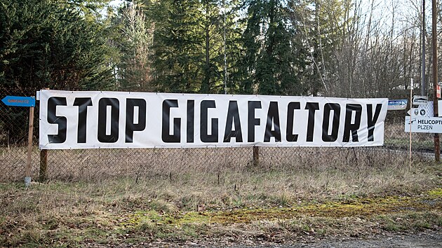 Transparent u letit Lín na Plzesku mluví jasn. Gigafactory tady místní...