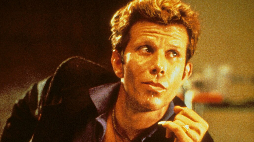 Mladý Tom Waits v sob� vedle hromady hudebního objevil i trochu hereckého...