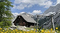 Češka koča v Kamnicko-Savinjských Alpách ve Slovinsku