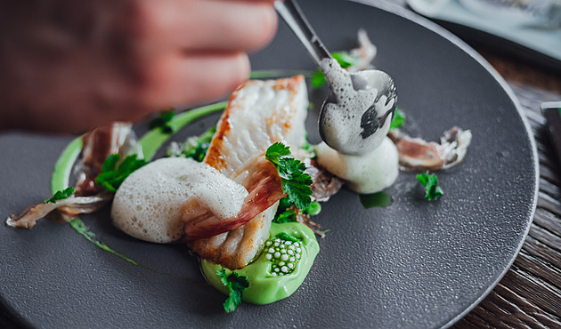 Vláda zaplatila Michelinu miliony za studii, jestli má pro Česko smysl zaplatit si za michelinské hvězdy