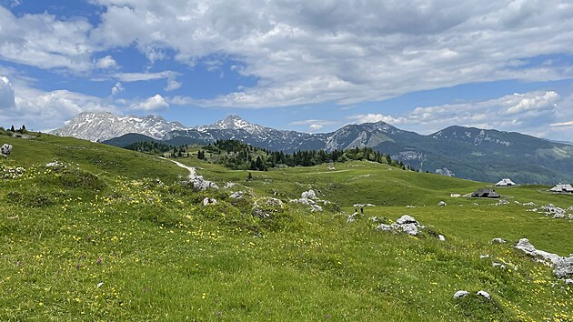 Slovinsko, Velik Planina pedstavuje vysokohorskou pastvinu, kterou lid vyuvaj u po stalet.
