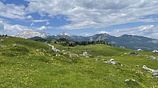 Slovinsko, Veliká Planina představuje vysokohorskou pastvinu, kterou lidé...