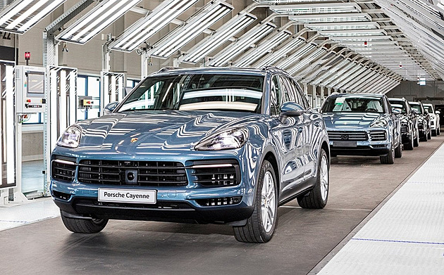 Čína zatápí Volkswagenu. Asijský neúspěch může mít negativní dopad na škodovku i slovenské fabriky
