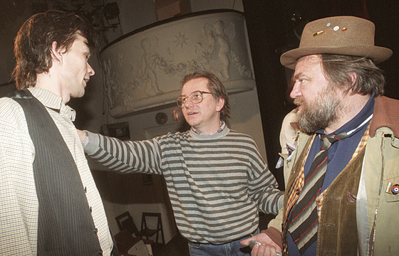 Zkou�ka v Rokoku. Zden�k Potu�il uprost�ed, vlevo Marek Ronec, vpravo Zden�k...