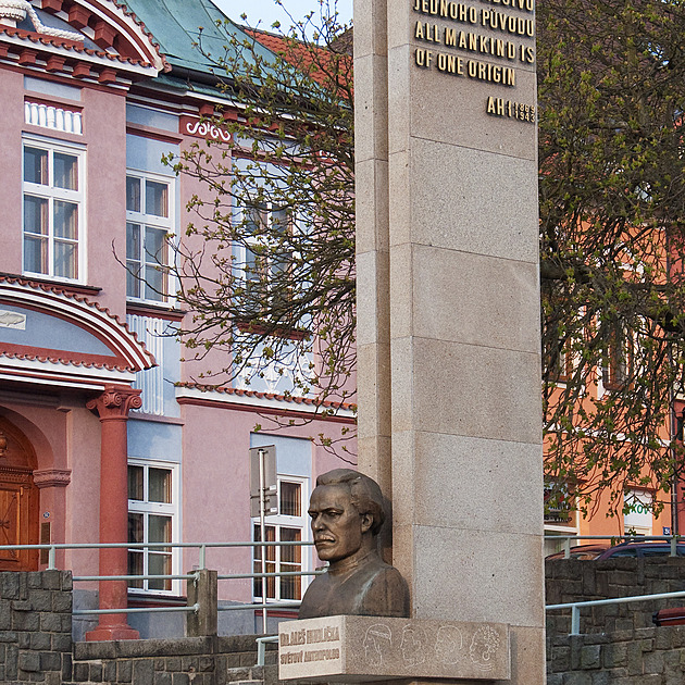 Český zloděj mozků. Rasismus bujel i mimo USA a Německo
