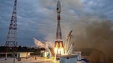 Rusko v noci na pátek vyslalo z kosmodromu Vostočnyj raketu Sojuz 2.1b s...