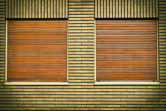 Vnit�ní nebo venkovní rolety?