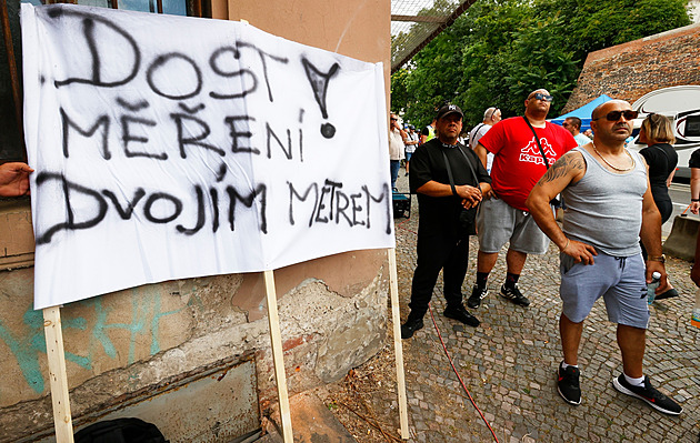 Zástupce Ukrajinců: Romové jsou bohužel po informační stránce až příliš snadno zneužitelní