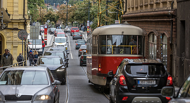 Zpoplatnění vjezdu na zkoušku. Svoji část z vybraných peněz chtějí také městští sousedé Prahy 1