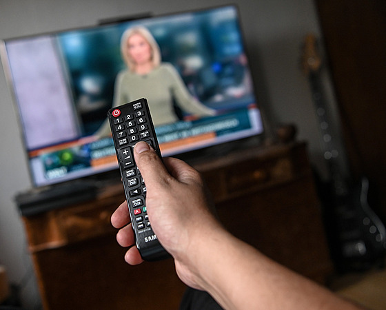 Sledování televize (TV)