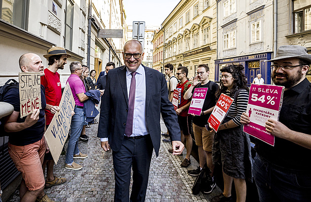 Potíže s prioritami. Vláda by možná měla říct, že vzdělávání, věda a výzkum pro ni dnes nejsou na prvním místě