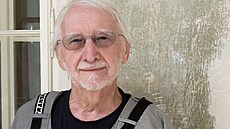 Z píprav na módní pehlídku Sladkých 90