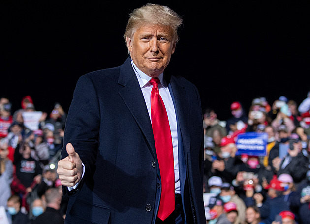Začne hlavní líčení v procesu s Donaldem Trumpem. Koledníci zahájí Tříkrálovou sbírku