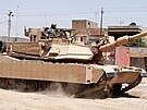 Americký  tank M1A2 Abrams,.
