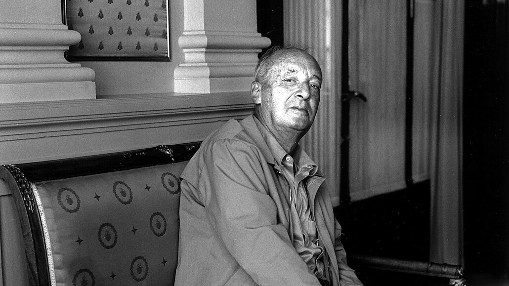 Vladimir Nabokov v románu Průzračné věci dokazuje svou literární virtuozitu....