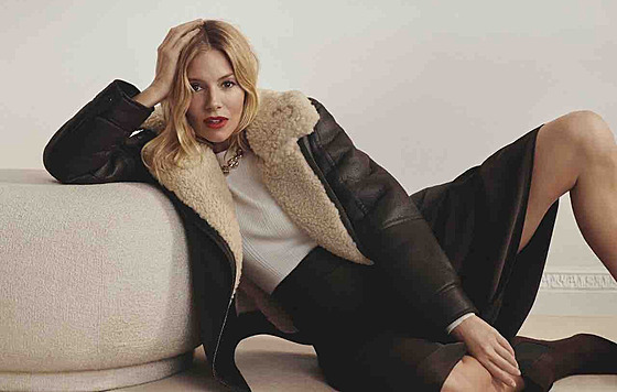 Sienna Miller tvá�í nové podzimní kampan� M&S