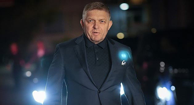 Svazák a muž mnoha tváří. Ficovi se povedl comeback, dostal přes půl milion preferenční hlasů