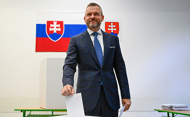 Česko navštíví Peter Pellegrini. Tesla začne zákazníkům dodávat Cybertruck