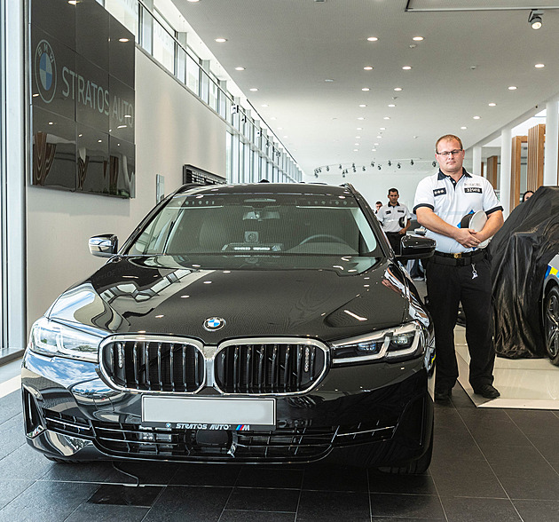 Lovci „závodníků“ z dálnic posílili. Flotila výkonných „bavoráků“ se rozrostla, v provozu policisty nepoznáte