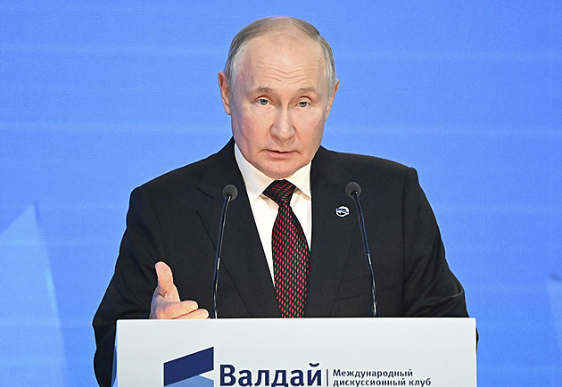 Samoděržavný gosudar. Putin dělá pro svou věčnost vše, co je v jeho silách