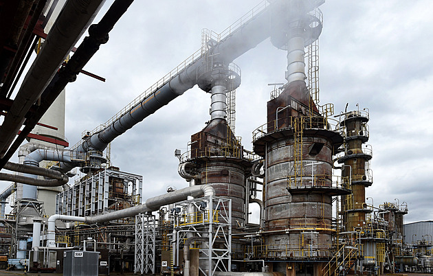 Češi to zkouší bez ruské ropy. Unipetrol ale bude muset investovat miliardy ze svého, stát mu nepomůže