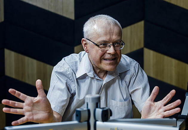Fico je „politické zvíře,“ říká Vladimír Špidla. V čem má SMER blízko k ODS?