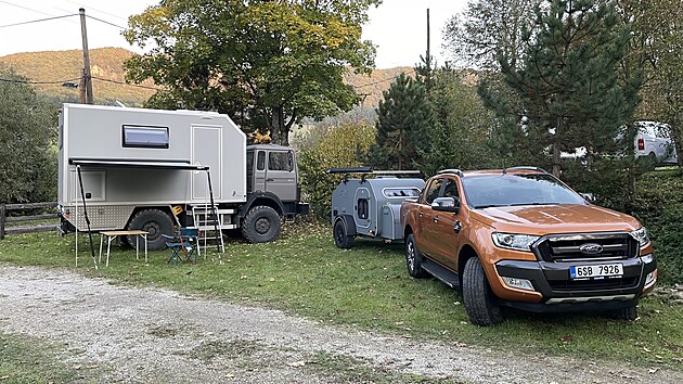 Overland Film Fest 2023 - s minikaravanem LifeStyleCamper X-line táboříme vedle expedičního náklaďáku Magirus