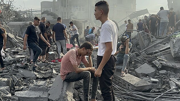 Izraelsk bombardovn uprchlickho tbora na severu Psma Gazy.